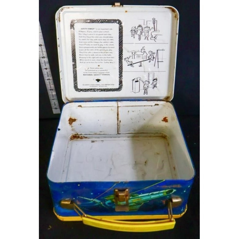 Vintage Metal Battlestar Galactica Lunchbox