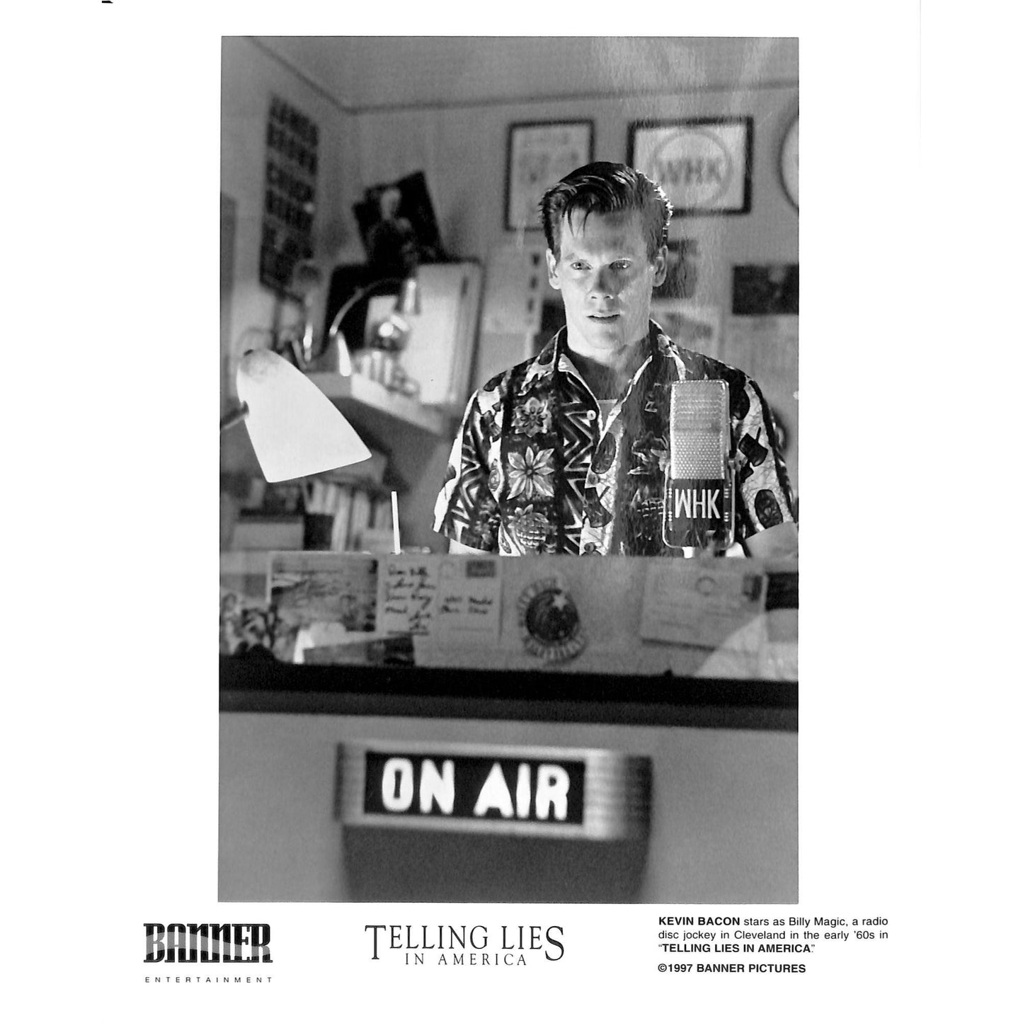 Telling lies in America (1997) Movie Still 8x10