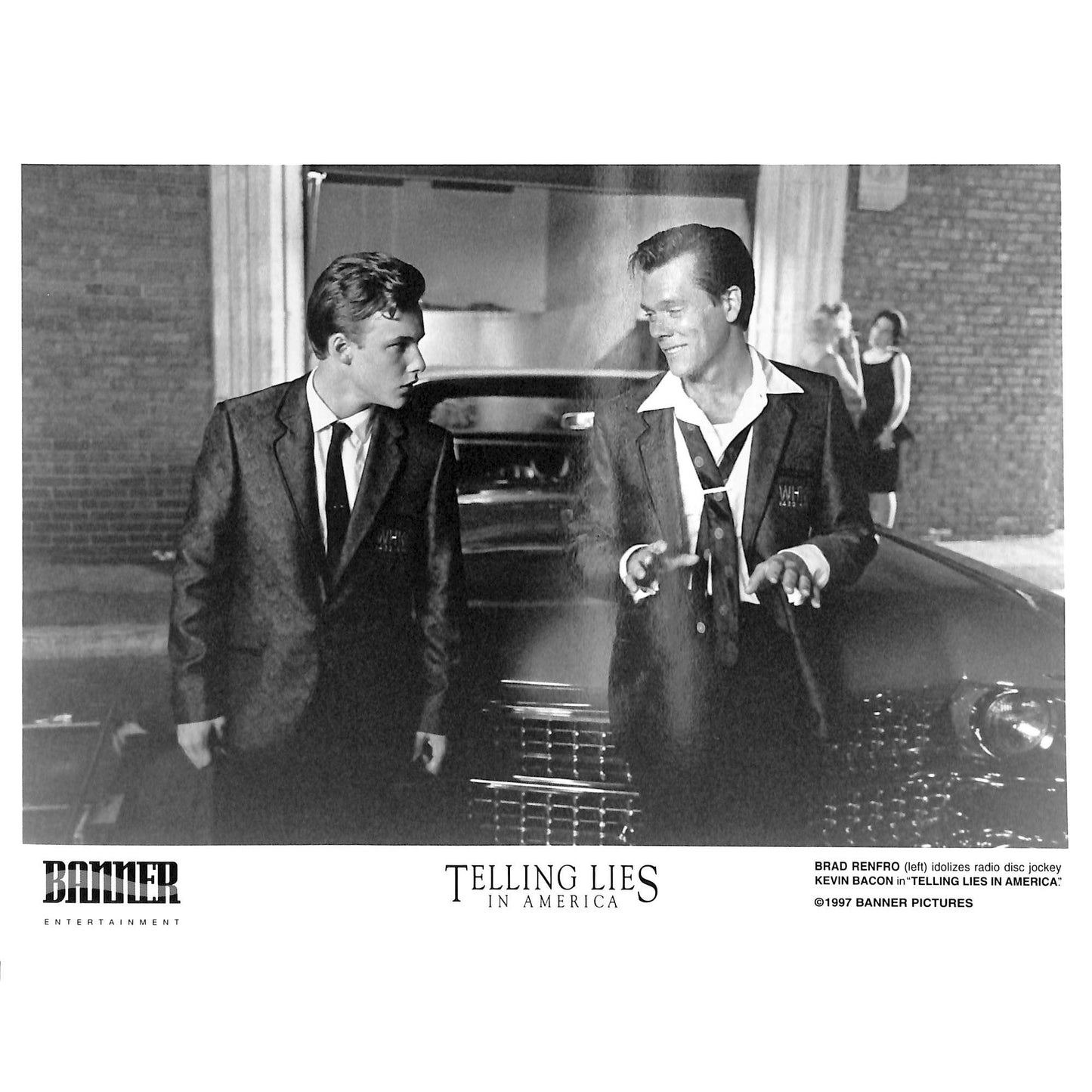 Telling lies in America (1997) Movie Still 8x10