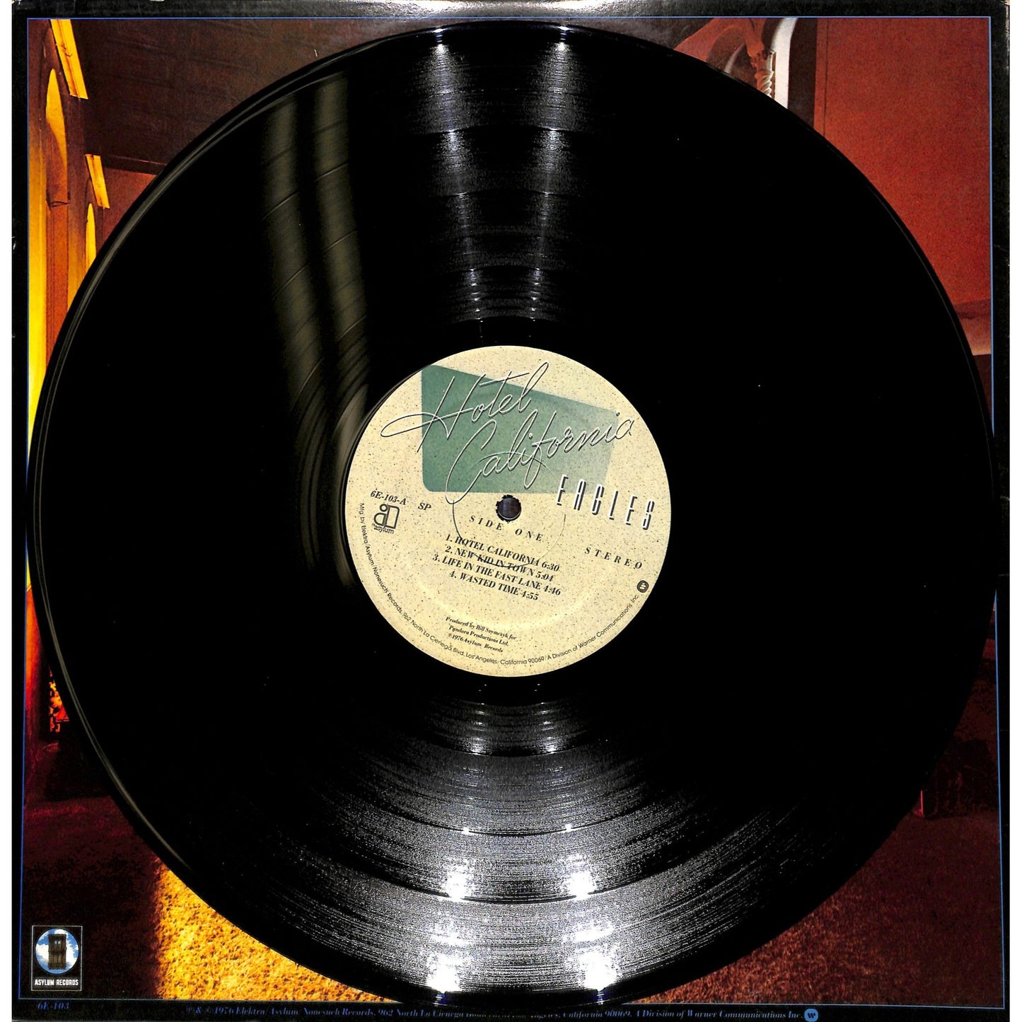 Eagles - Hotel California Vinyl Record 7E-1084