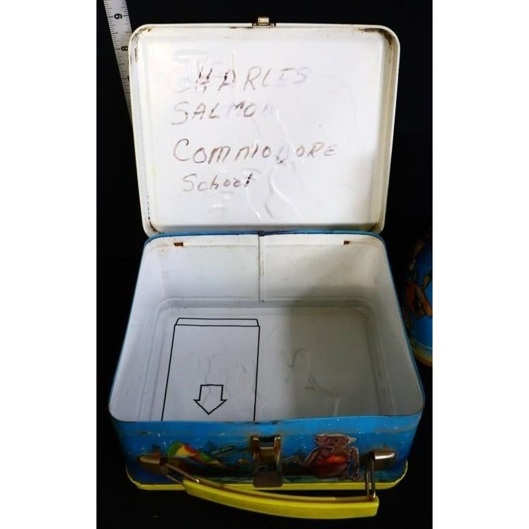 Vintage metal ET lunchbox w/ thermos