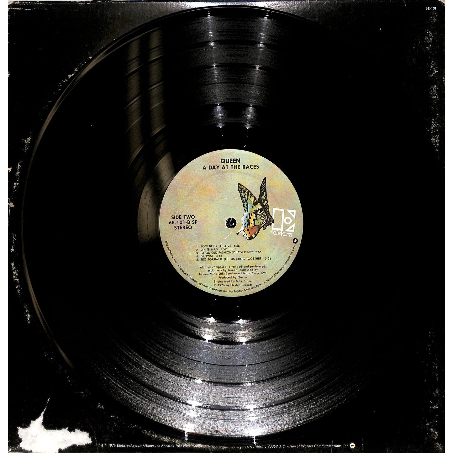 Queen - A Day at the Races Vinyl Record 6E-101