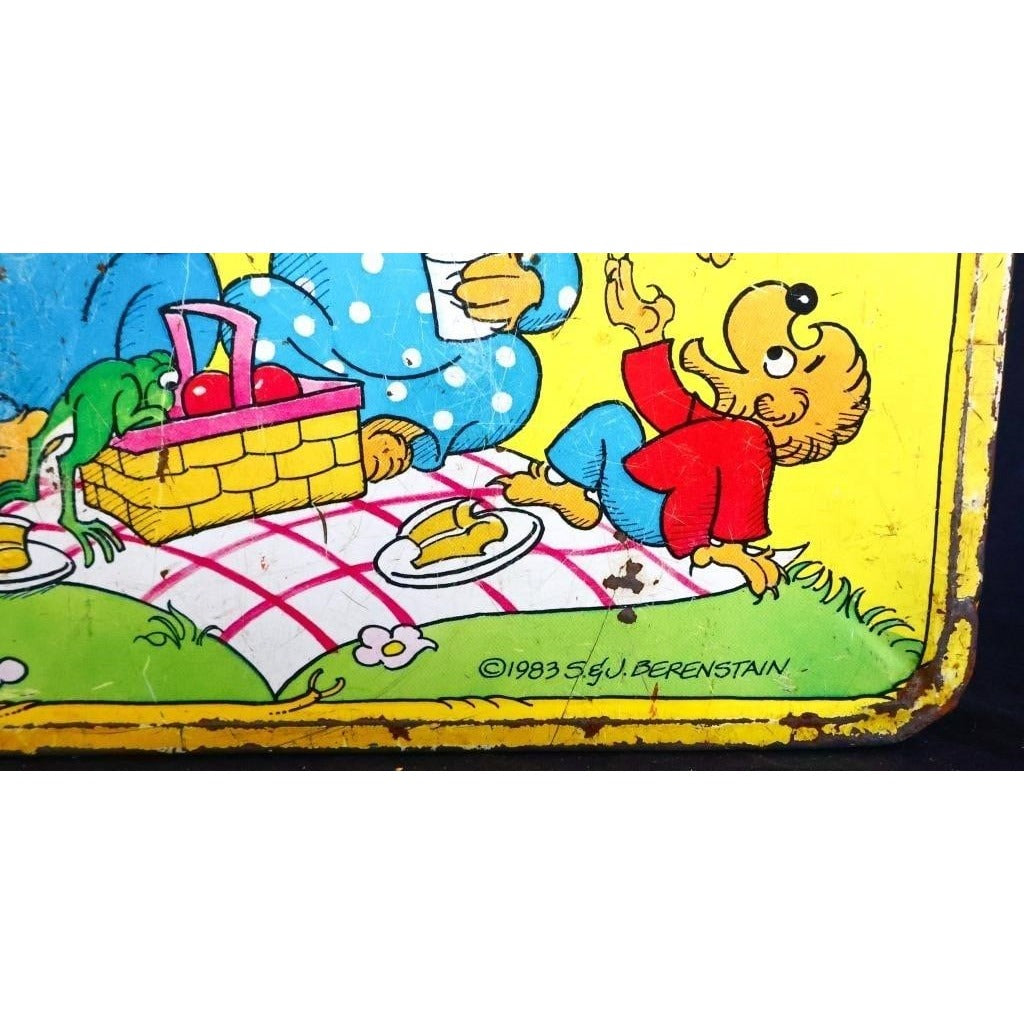 Vintage Metal Berenstain Bears Lunchbox