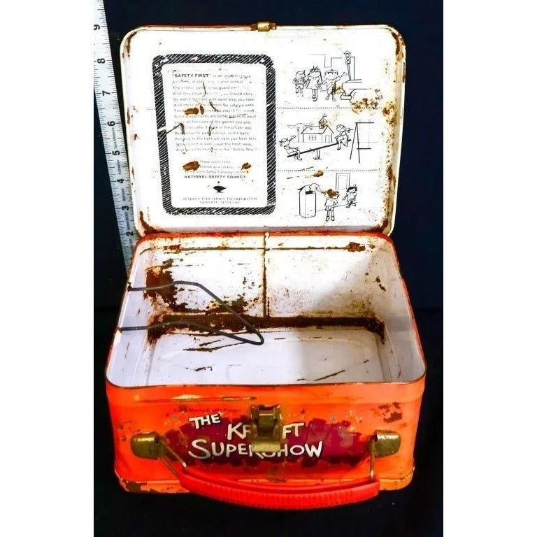 Vintage metal Krofft Supershow lunchbox