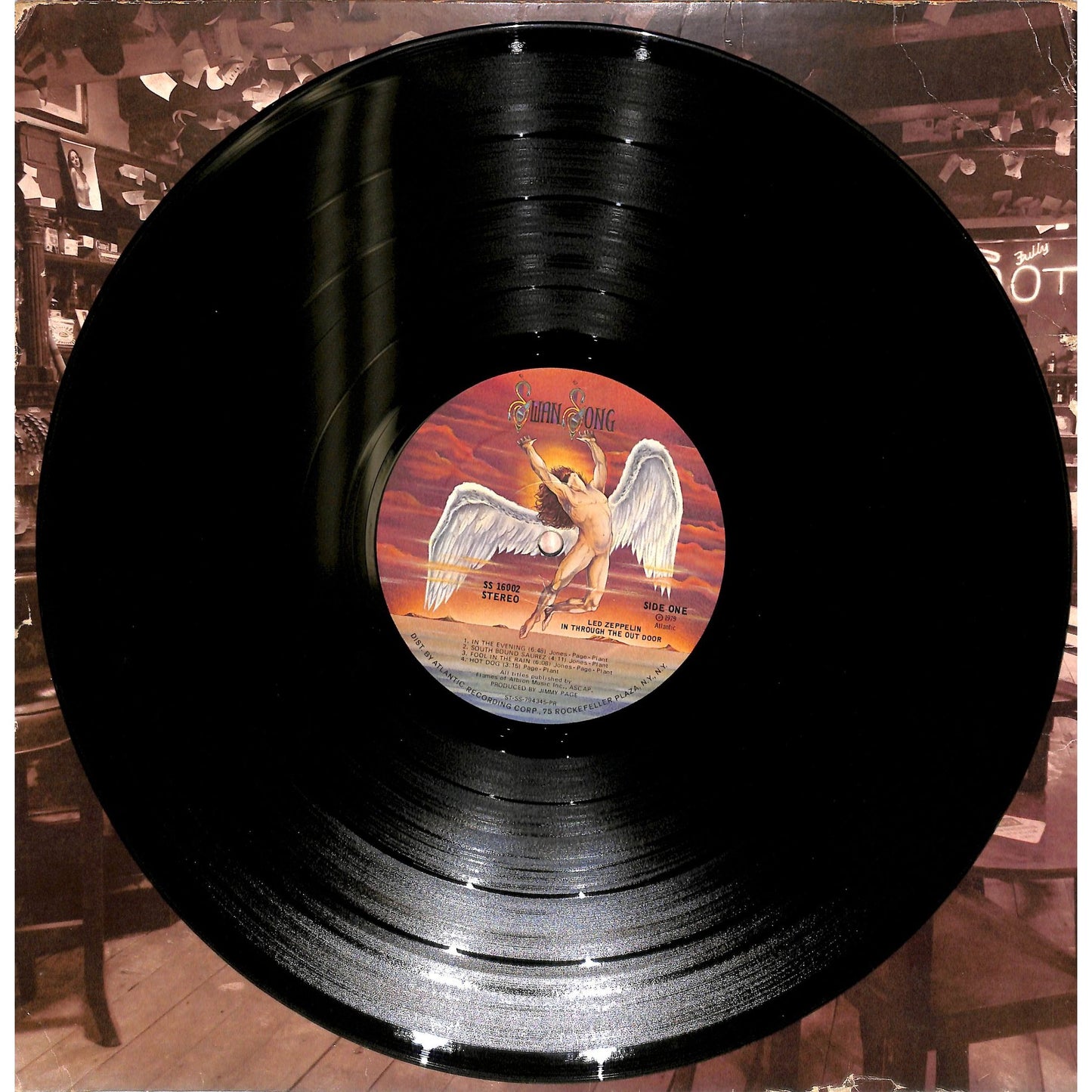 Led Zeppelin - In Through the Out Door Vinyl Record SS 16002